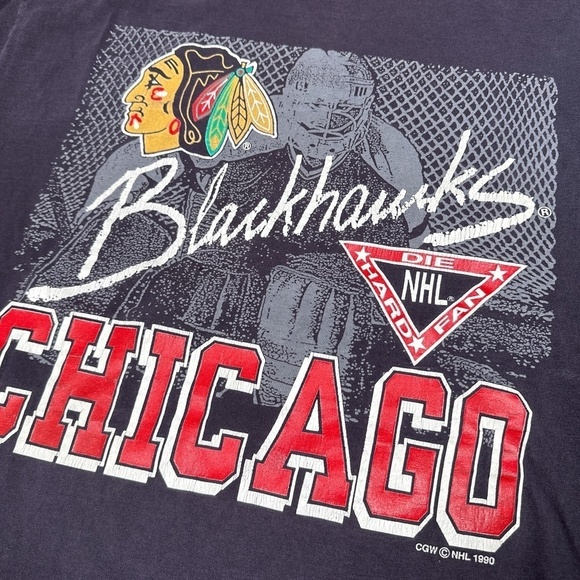 Vintage Black and Red Graphic Tee - Picture 3 of 10